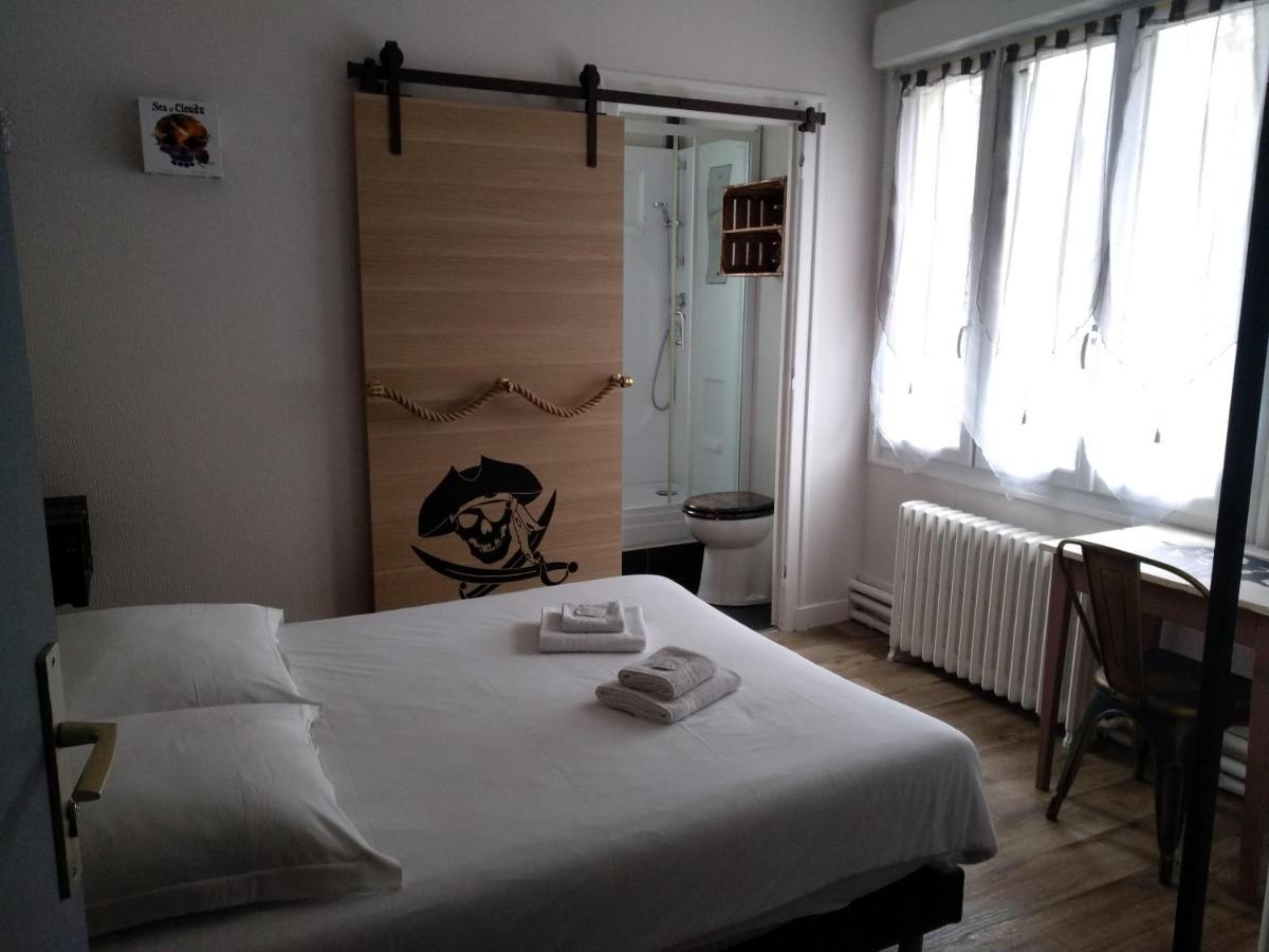 Hotel Angelys Ploërmel Zewnętrze zdjęcie